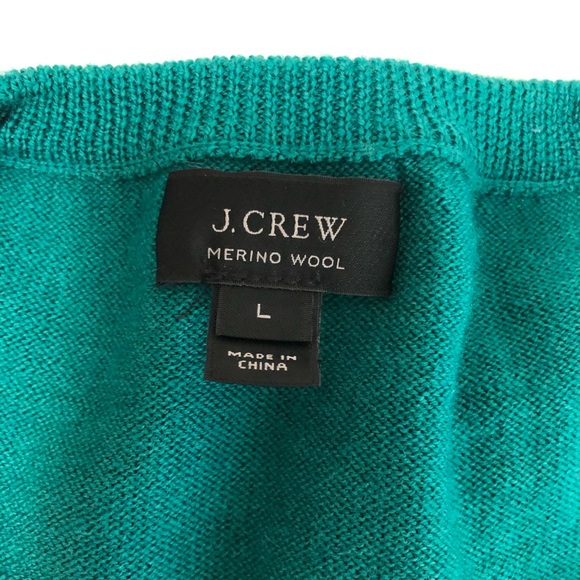 100% Merino green J Crew V Neck sweater - Picture 2 of 4